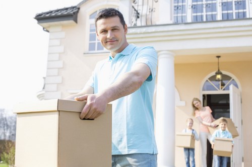 Crofton Park moving van service planning a small business relocation